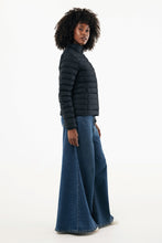 Lade das Bild in den Galerie-Viewer, 55 Jahre Steppjacke Damen
